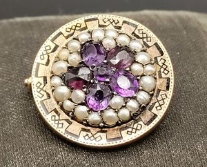 Victorian mourning brooch with amethyst and seed pearls discovered in Chicago estate